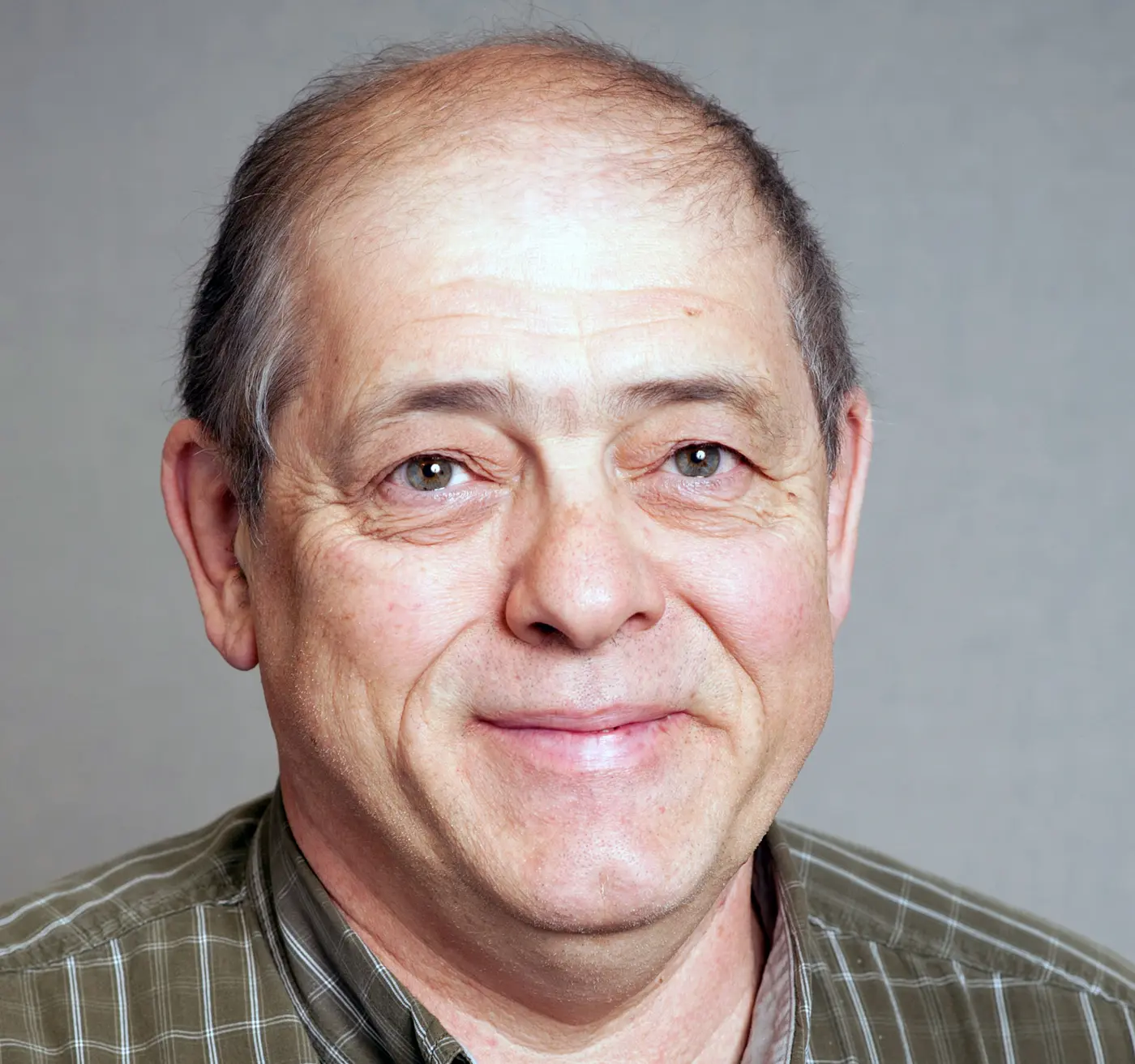 Alex Shakhnovich is an Affiliated Faculty Member in the Plastics Engineering Department at UMass Lowell.