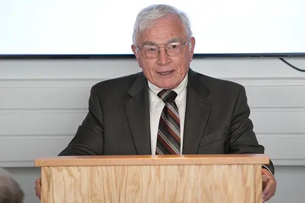 UML Engineering Prof. Don Leitch accepts the Manning Prize for Excellence in Teaching.