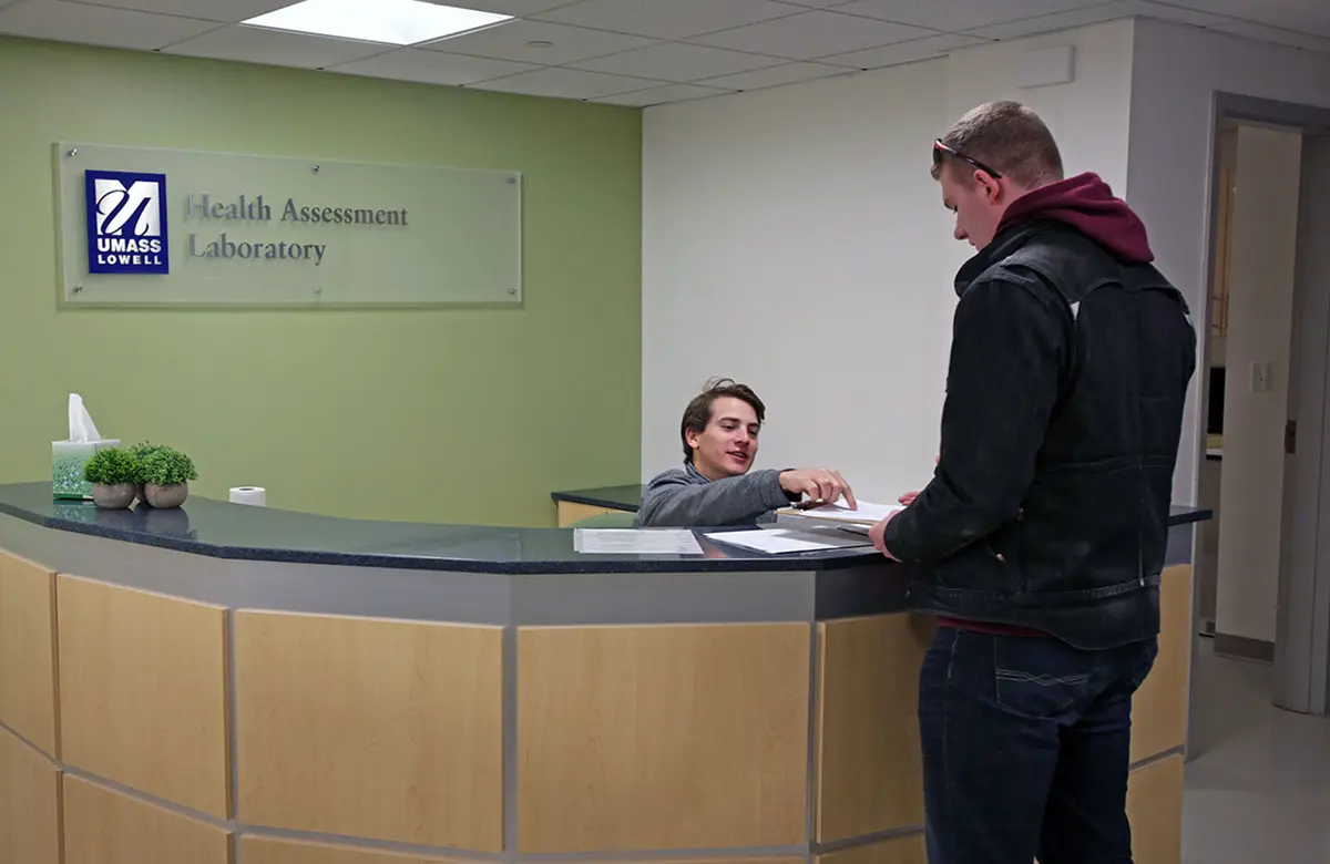 HAL Front desk Participants are greeted at the front desk upon arrival and provided with all necessary documentation.