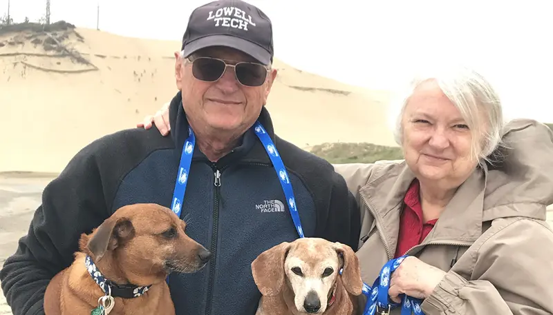 Paul and Cheryl Katen and their pet dogs