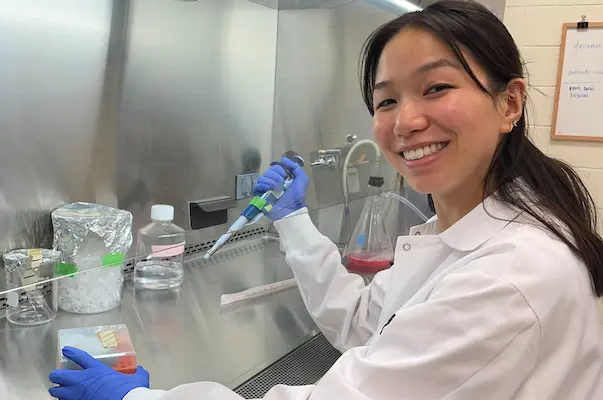 Serina Burkinshaw in lab