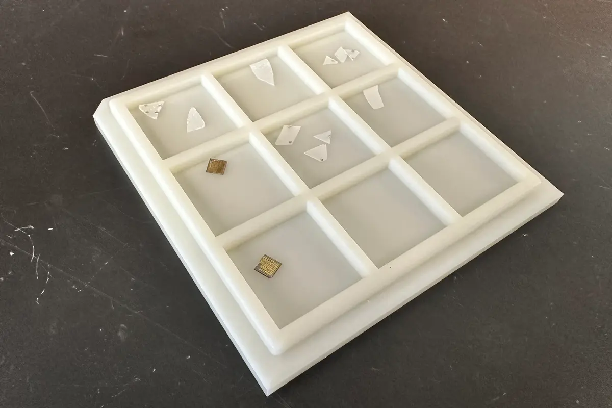 Gallium oxide film and components in a tray