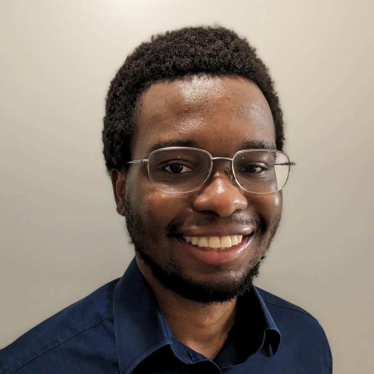 Tinashe Gutu, Alumni of the Radiological Sciences, Headshot photograph in the forward facing position