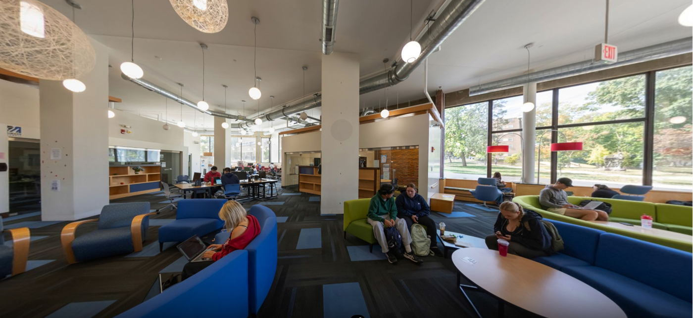 UMass Lowell Academics virtual tour screen with Learn More Visit and Apply Now buttons